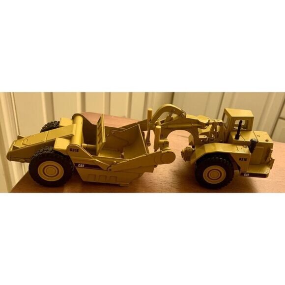 1:50 Norscot CAT 631E Caterpillar Die-Cast Scraper Tractor - Picture 1 of 12